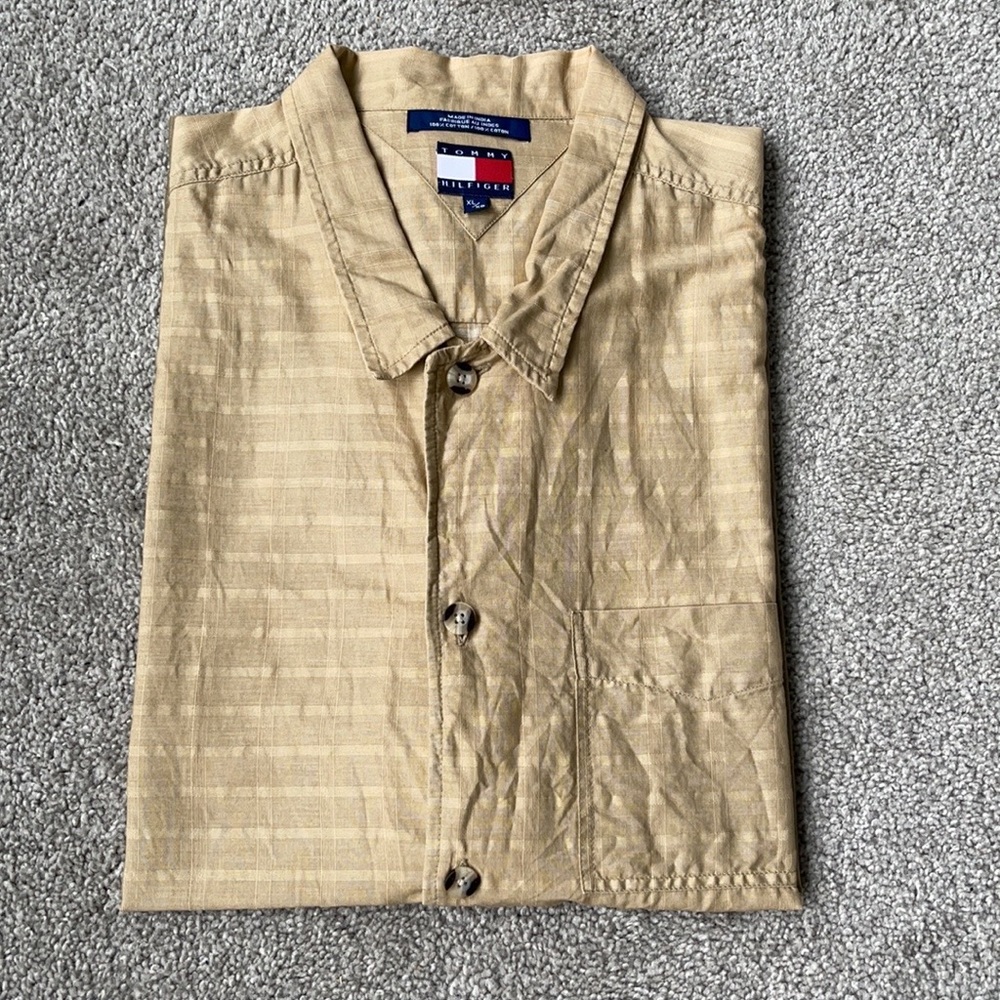 Authentic Tommy Hilfiger Causal Button Down Shirt
